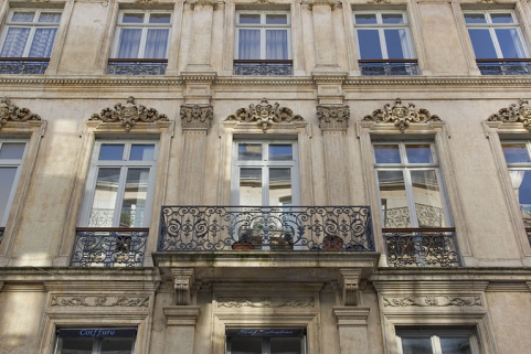 Façade antérieure, rue Morand, deuxième étage, partie centrale. © Région Bourgogne-Franche-Comté, Inventaire du Patrimoine
