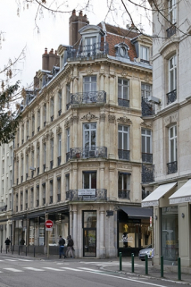 Vue d'ensemble de trois quarts droit depuis la rue Proudhon. © Région Bourgogne-Franche-Comté, Inventaire du Patrimoine