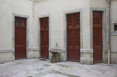Vue d'une partie de la cour. © Région Bourgogne-Franche-Comté, Inventaire du Patrimoine