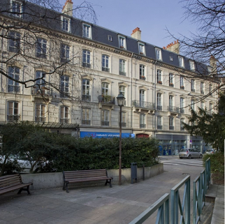 Vue d'ensemble dans l'alignement de la rue, depuis le square Saint-Amour. © Région Bourgogne-Franche-Comté, Inventaire du Patrimoine