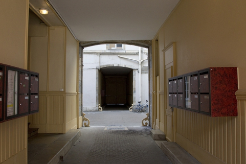 Vue d'ensemble des passages cochers en enfilade. © Région Bourgogne-Franche-Comté, Inventaire du Patrimoine