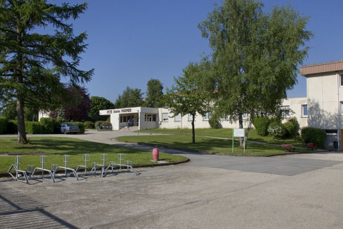 Bâtiment de l'administration depuis la rue de Doubs, à l'est. © Région Bourgogne-Franche-Comté, Inventaire du patrimoine