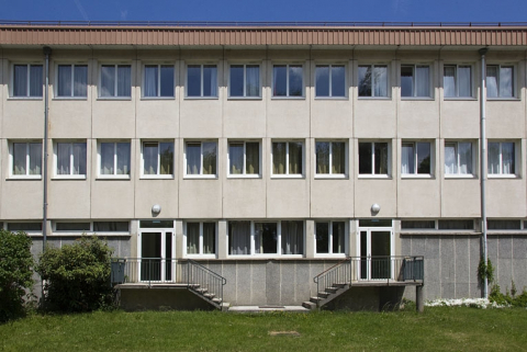 Ancien externat 1er cycle : façade latérale gauche. © Région Bourgogne-Franche-Comté, Inventaire du patrimoine