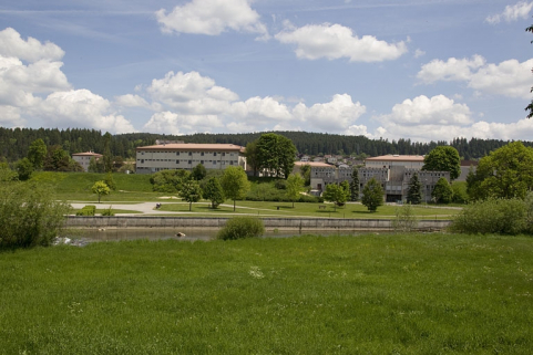 Vue d'ensemble, depuis l'ouest. © Région Bourgogne-Franche-Comté, Inventaire du patrimoine
