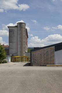 Internat garçons : face latérale et cage d'escalier. © Région Bourgogne-Franche-Comté, Inventaire du patrimoine