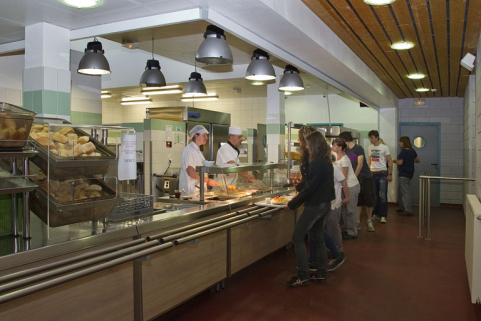 Bâtiment de la restauration : le service. © Région Bourgogne-Franche-Comté, Inventaire du patrimoine