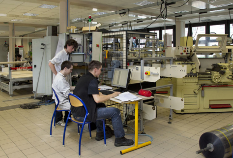 Elèves de la section BTS CRSA (Conception et Réalisation de Systèmes automatiques), ex-MAI. © Région Bourgogne-Franche-Comté, Inventaire du patrimoine Elèves de la section BTS CRSA (Conception et Réalisation de Systèmes automatiques), ex-MAI. © Région Bourgogne-Franche-Comté, Inventaire du patrimoine