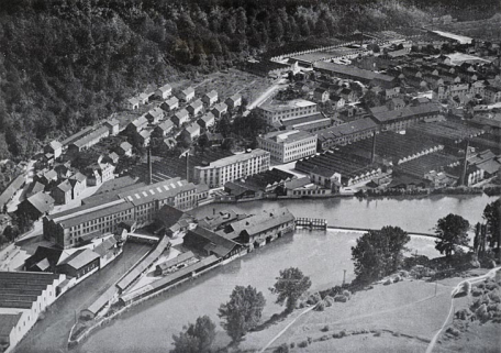 Vue aérienne des usines des cycles Peugeot. © Région Bourgogne-Franche-Comté, Inventaire du patrimoine Vue aérienne des usines des cycles Peugeot. © Région Bourgogne-Franche-Comté, Inventaire du patrimoine