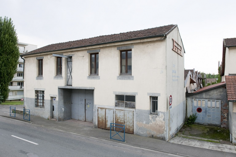 Bâtiment sur rue (logement ?). © Région Bourgogne-Franche-Comté, Inventaire du patrimoine