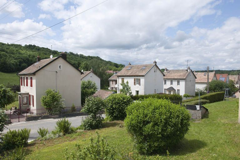 Vue d'ensemble depuis le sud-est. © Région Bourgogne-Franche-Comté, Inventaire du patrimoine