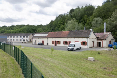 Vue d'ensemble depuis le nord-ouest. © Région Bourgogne-Franche-Comté, Inventaire du patrimoine Vue d'ensemble depuis le nord-ouest. © Région Bourgogne-Franche-Comté, Inventaire du patrimoine