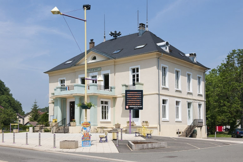 Vue de trois quarts droite. © Région Bourgogne-Franche-Comté, Inventaire du patrimoine Vue de trois quarts droite. © Région Bourgogne-Franche-Comté, Inventaire du patrimoine
