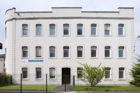 Immeuble de bureaux. Façade nord-est. © Région Bourgogne-Franche-Comté, Inventaire du patrimoine Immeuble de bureaux. Façade nord-est. © Région Bourgogne-Franche-Comté, Inventaire du patrimoine