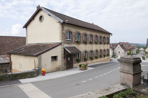 Vue d'ensemble depuis le nord-est. © Région Bourgogne-Franche-Comté, Inventaire du patrimoine