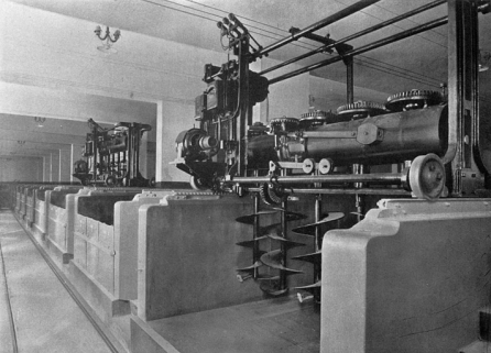 Germoirs et retourneurs automatiques. © Région Bourgogne-Franche-Comté, Inventaire du patrimoine