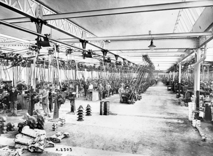 Usine d'Audincourt (?). Atelier d'usinage. © Région Bourgogne-Franche-Comté, Inventaire du patrimoine Usine d'Audincourt (?). Atelier d'usinage. © Région Bourgogne-Franche-Comté, Inventaire du patrimoine