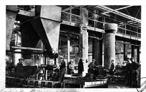 Le groupe de production des automobiles Peugeot. La fonderie d'acier. © Région Bourgogne-Franche-Comté, Inventaire du patrimoine Le groupe de production des automobiles Peugeot. La fonderie d'acier. © Région Bourgogne-Franche-Comté, Inventaire du patrimoine