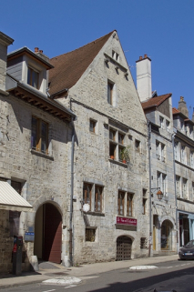 Maison : vue d'ensemble de trois quarts gauche. © Région Bourgogne-Franche-Comté, Inventaire du Patrimoine