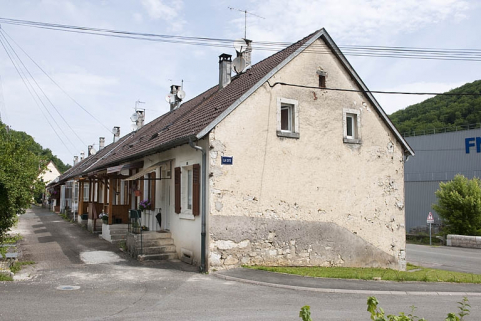 Logement d'ouvriers. Vue de trois quarts. © Région Bourgogne-Franche-Comté, Inventaire du patrimoine