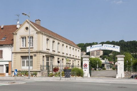 Entrée de l'établissement. © Région Bourgogne-Franche-Comté, Inventaire du patrimoine