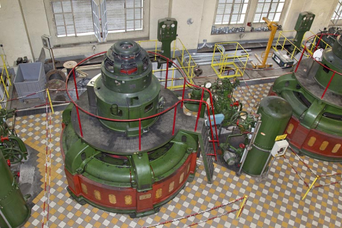 Centrale : vue plongeante sur le groupe n° 2. © Région Bourgogne-Franche-Comté, Inventaire du patrimoine Centrale : vue plongeante sur le groupe n° 2. © Région Bourgogne-Franche-Comté, Inventaire du patrimoine