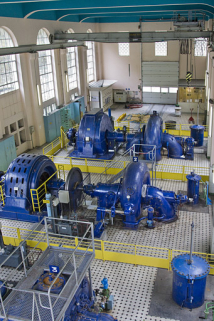 Vue d'ensemble de la salle des machines et des groupes n° 1 et 2. © Région Bourgogne-Franche-Comté, Inventaire du patrimoine