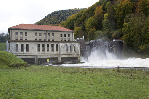 Vue d'ensemble depuis le nord-ouest, en période de crue. © Région Bourgogne-Franche-Comté, Inventaire du patrimoine Vue d'ensemble depuis le nord-ouest, en période de crue. © Région Bourgogne-Franche-Comté, Inventaire du patrimoine