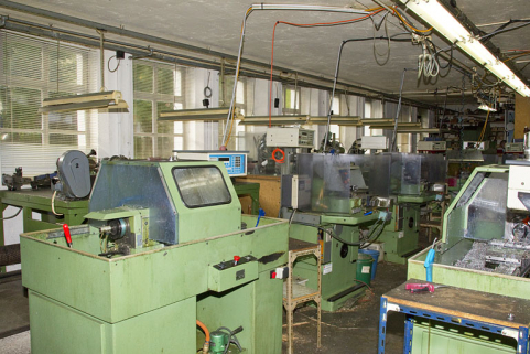 Atelier de 1888 : rangées de machines côté pré. © Région Bourgogne-Franche-Comté, Inventaire du patrimoine