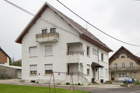 Façades latérale gauche et antérieure. © Région Bourgogne-Franche-Comté, Inventaire du patrimoine Façades latérale gauche et antérieure. © Région Bourgogne-Franche-Comté, Inventaire du patrimoine