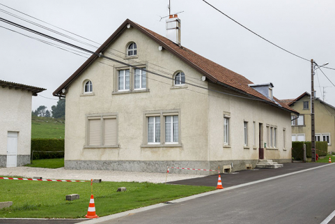 Une maison de la fin du 19e siècle (vers 1898) : usine de balanciers-spiraux Fallet (21 rue de l'Eglise). © Région Bourgogne-Franche-Comté, Inventaire du patrimoine Une maison de la fin du 19e siècle (vers 1898) : usine de balanciers-spiraux Fallet (21 rue de l'Eglise). © Région Bourgogne-Franche-Comté, Inventaire du patrimoine