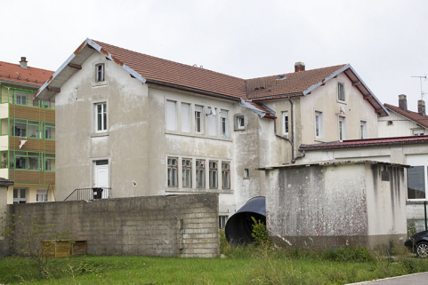 Façades postérieure et latérale droite. © Région Bourgogne-Franche-Comté, Inventaire du patrimoine Façades postérieure et latérale droite. © Région Bourgogne-Franche-Comté, Inventaire du patrimoine