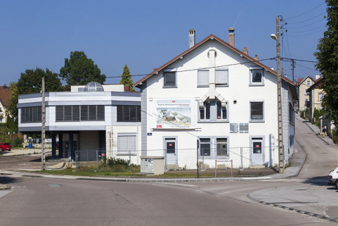 Corps d'entrée et usine, vus de l'est. © Région Bourgogne-Franche-Comté, Inventaire du patrimoine Corps d'entrée et usine, vus de l'est. © Région Bourgogne-Franche-Comté, Inventaire du patrimoine
