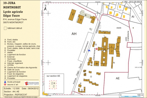 Plan-masse et de situation. Extrait du plan cadastral numérisé, sections AH et AE, échelle 1:2500. © Région Bourgogne-Franche-Comté, Inventaire du patrimoine