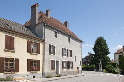 Façade sur la rue Arago. © Région Bourgogne-Franche-Comté, Inventaire du patrimoine