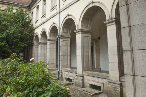 Vue rapprochée de la galerie est. © Région Bourgogne-Franche-Comté, Inventaire du patrimoine