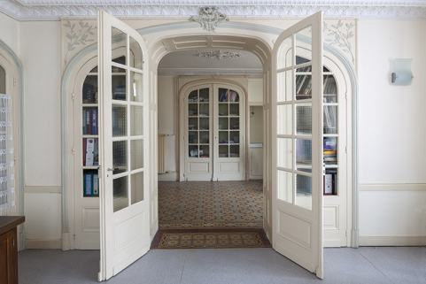 Le vestibule depuis le salon. © Région Bourgogne-Franche-Comté, Inventaire du patrimoine