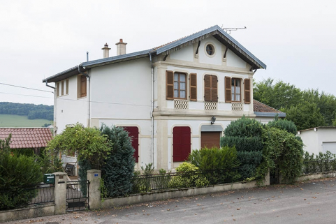 Vue générale de trois quart gauche depuis l'avenue de la Gare. © Région Bourgogne-Franche-Comté, Inventaire du patrimoine Vue générale de trois quart gauche depuis l'avenue de la Gare. © Région Bourgogne-Franche-Comté, Inventaire du patrimoine