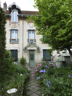 Façade antérieure, depuis le jardin d'agrément. © Région Bourgogne-Franche-Comté, Inventaire du patrimoine