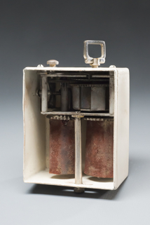 Affûteuse lame de rasoirs. © Région Bourgogne-Franche-Comté, Inventaire du patrimoine