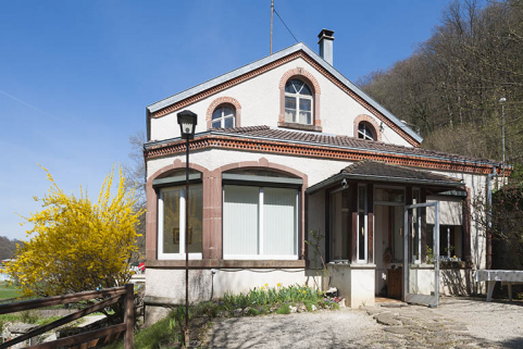Pignon sud. Vestibule. © Région Bourgogne-Franche-Comté, Inventaire du patrimoine Pignon sud. Vestibule. © Région Bourgogne-Franche-Comté, Inventaire du patrimoine