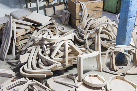 Pièces inachevées de chaises et de fauiteuils. © Région Bourgogne-Franche-Comté, Inventaire du patrimoine