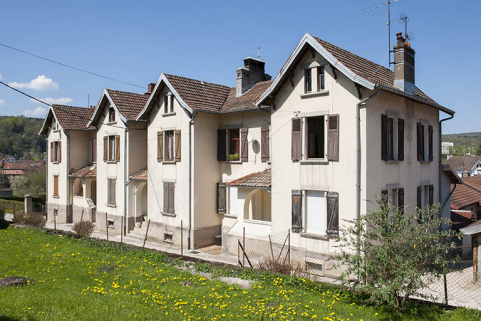 Logement de cadres (6 logements). Vue de trois quarts. © Région Bourgogne-Franche-Comté, Inventaire du patrimoine