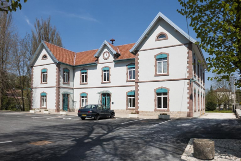 Façade sud vue de trois quarts. © Région Bourgogne-Franche-Comté, Inventaire du patrimoine