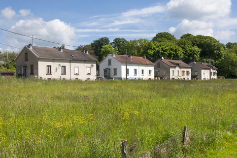 La cité vue de trois quarts gauche. © Région Bourgogne-Franche-Comté, Inventaire du patrimoine