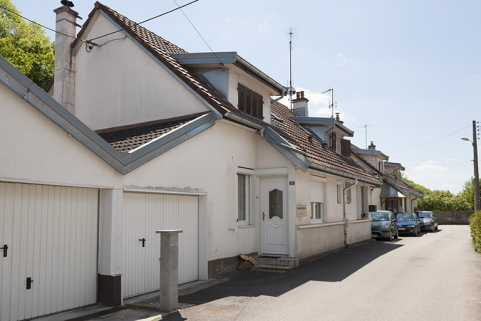 Façade nord de maisons jumelées. © Région Bourgogne-Franche-Comté, Inventaire du patrimoine