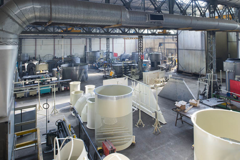 Vue plongeante sur l'atelier de laminage. © Région Bourgogne-Franche-Comté, Inventaire du patrimoine