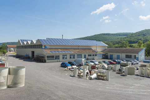 Atelier de laminage depuis l'ancienne entrée du site. © Région Bourgogne-Franche-Comté, Inventaire du patrimoine
