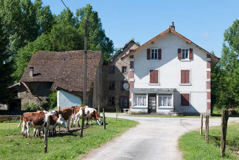 Vue d'ensemble depuis le nord-est. © Région Bourgogne-Franche-Comté, Inventaire du patrimoine