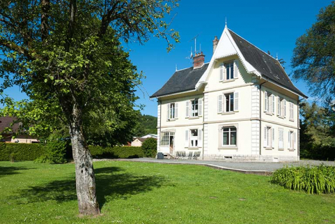 Logement patronal. Vue de trois quarts arrière. © Région Bourgogne-Franche-Comté, Inventaire du patrimoine