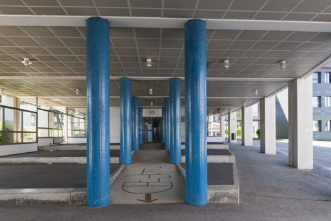 Vue intérieure de la partie inférieure nord du bâtiment d'enseignement professionnel. © Région Bourgogne-Franche-Comté, Inventaire du patrimoine Vue intérieure de la partie inférieure nord du bâtiment d'enseignement professionnel. © Région Bourgogne-Franche-Comté, Inventaire du patrimoine